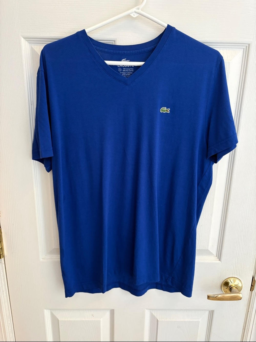 Lacoste Men's Royal Blue V-Neck Short Sleeve size 5 (large) t-shirt tee